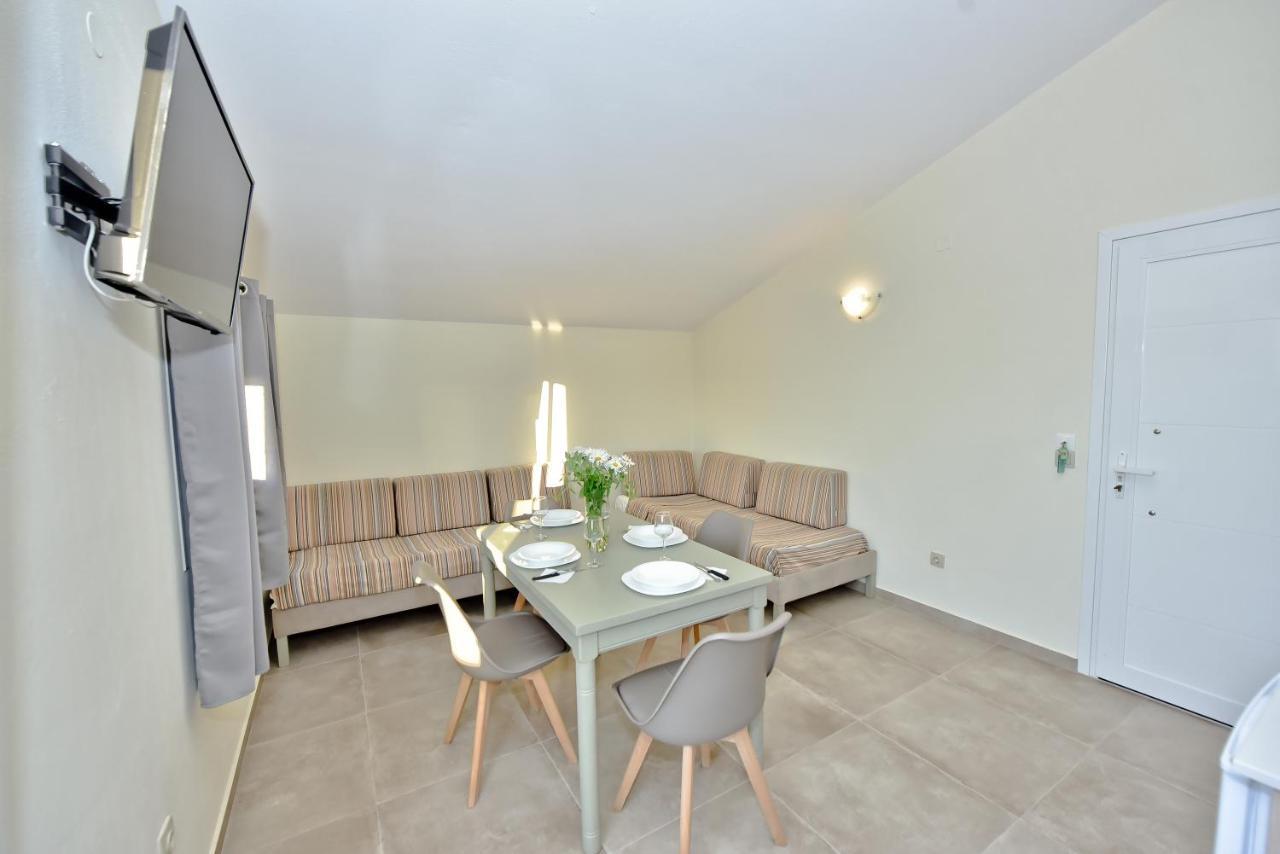 Golden Dream Apartments Anissaras Ngoại thất bức ảnh